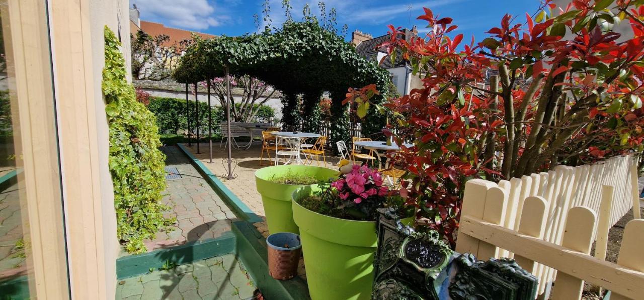 Kyriad Direct Arpajon Exterior foto